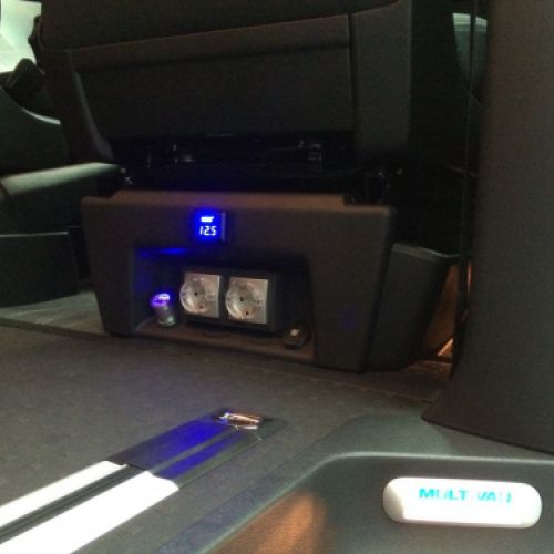 Doble batería y toma de 220V Multivan T6