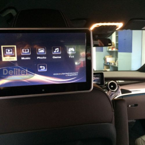 Pantallas táctiles de 10" con DVD/USB/SD.