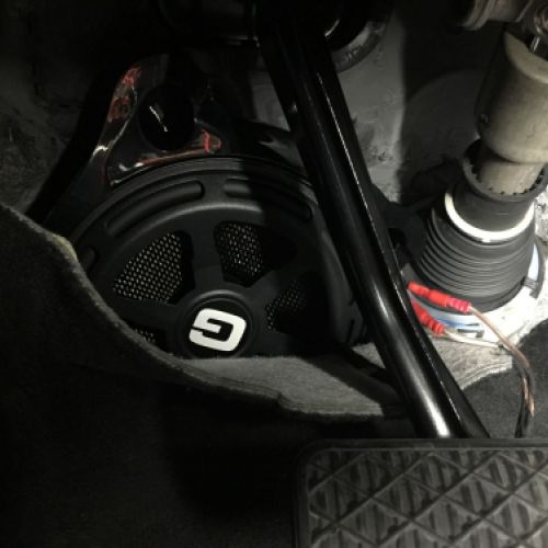 Instalación equipo sonido en Mercedes C