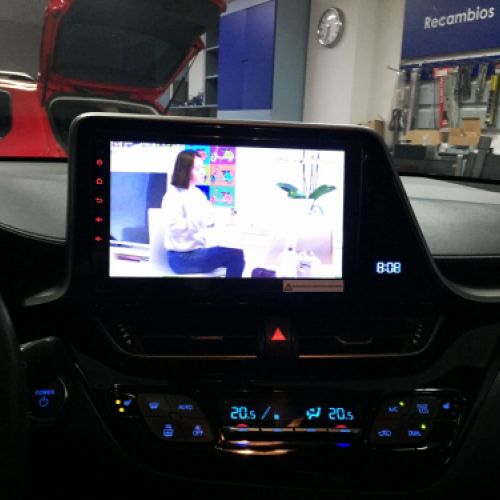 Pantalla Toyota C HR