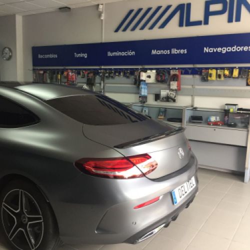 Colocación de Alerón trasero Mercedes CLA